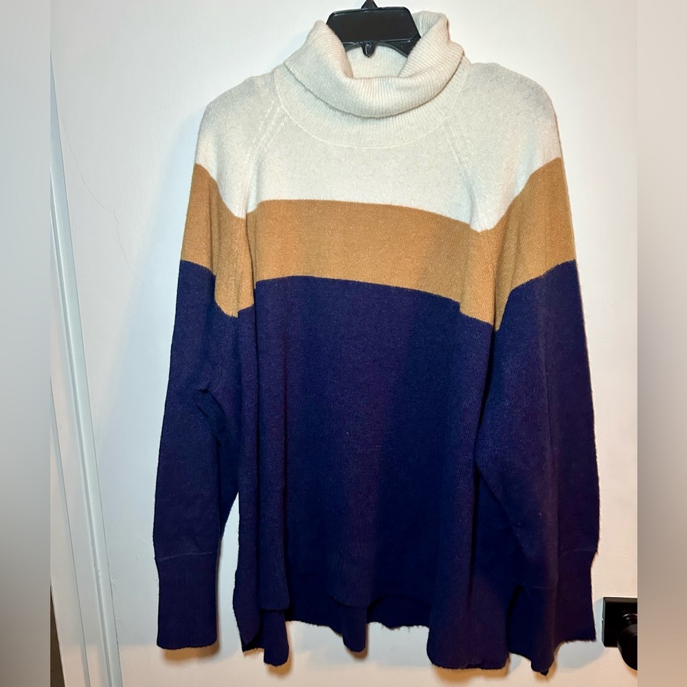 NWT J. Crew navy blue, camel brown and cream color block turtleneck sweater XXL